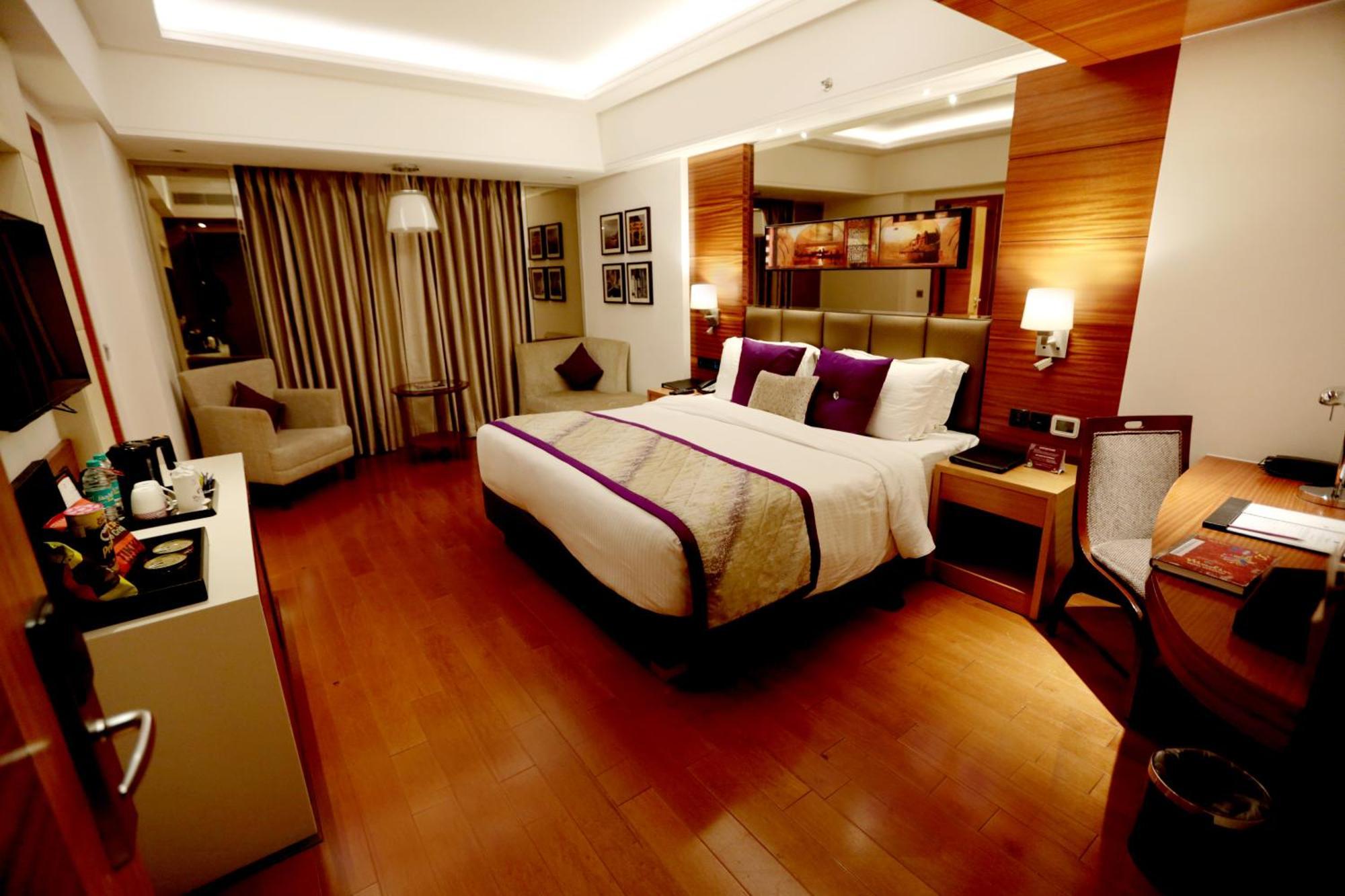 Deluxe Double or Twin Room on Food & Beverages a-la-carte selection